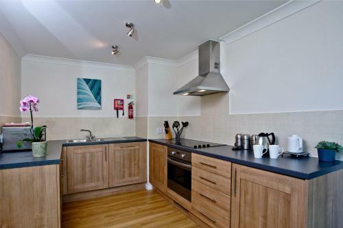 Aparthotel Cotswold Water Park Four Pillars Apartments