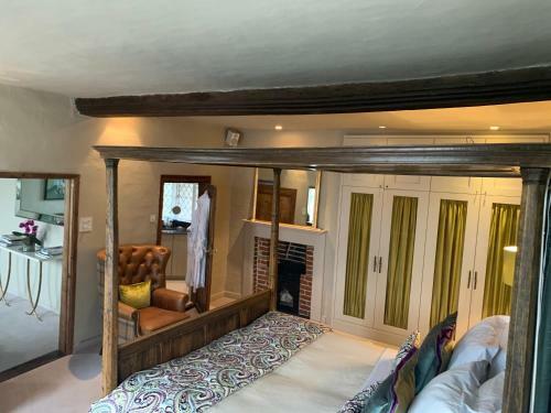 Hostal Lavenham Great House Hotel & Restaurant