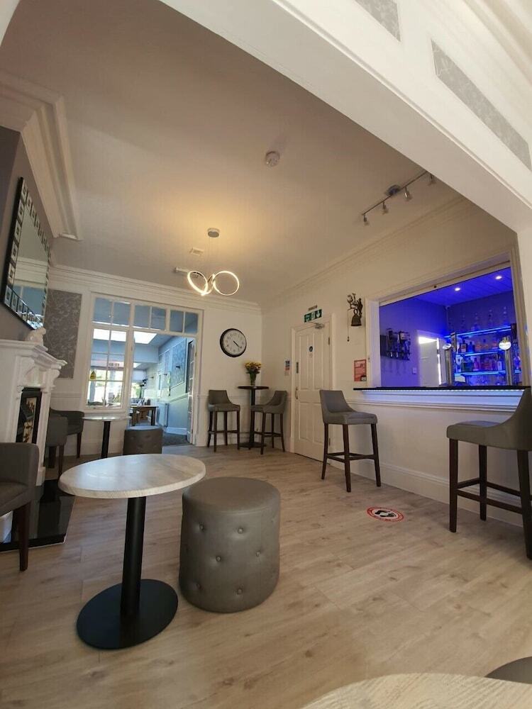 Hostal Charnwood Lodge