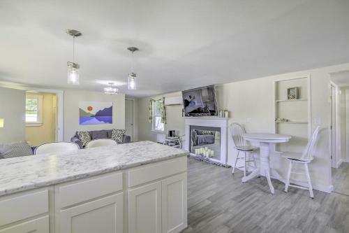 Apartamento Charming Bridgeton Condo About 2 Mi To Long Lake!