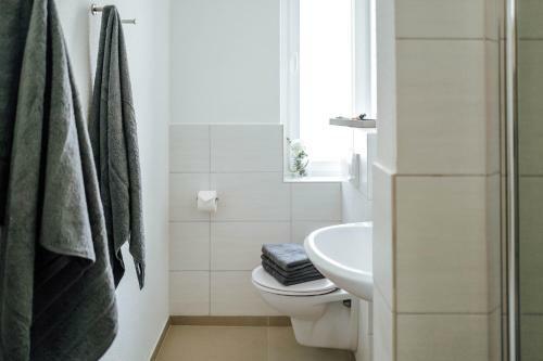 Zimmer In Ruhiger Lage 150m Zur Ta (nr. 5)