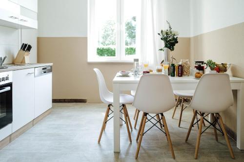 Zimmer In Ruhiger Lage 150m Zur Ta (nr. 5)