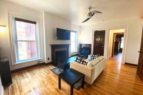 Apartamento Stunning - Modern 2 Bedroom Victorian Mansion Pad