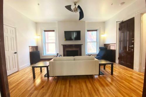 Apartamento Stunning - Modern 2 Bedroom Victorian Mansion Pad