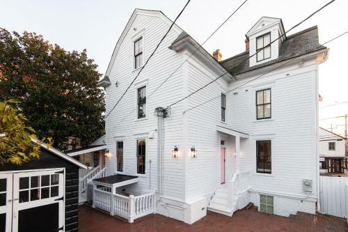 134 Prince - Luxury Boutique Hotel