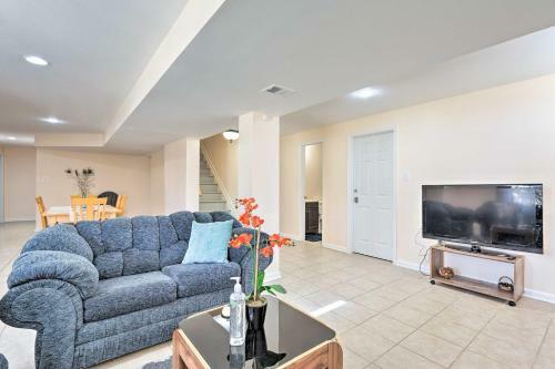 Roomy Ellicott City Apartment With Backyard!