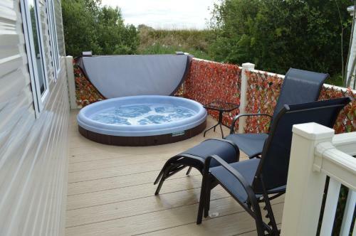 Stunning Luxury 6 Berth Caravan Tattershall Lakes