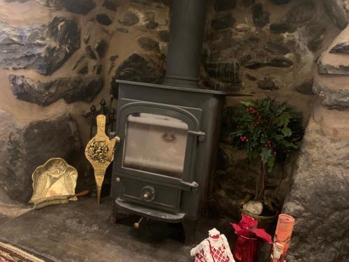 Amazing 3-bed Cottage In Llanfair With Ocean Views