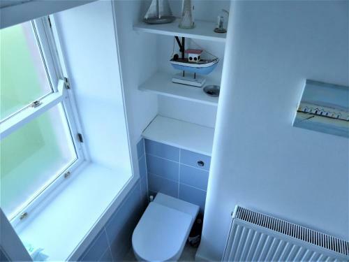 Charming Cottage In North Berwick With Sea Views