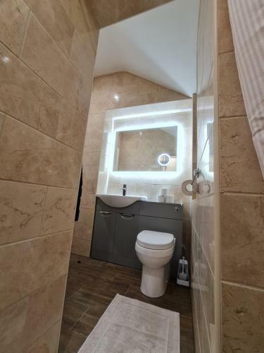 Stunning Sea View Immaculate 4-bed Family House