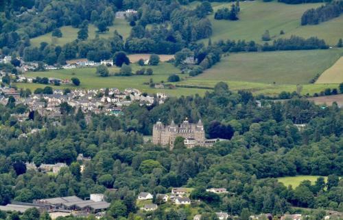 Immaculate 1 Bed Apartment In Pitlochry Scotland