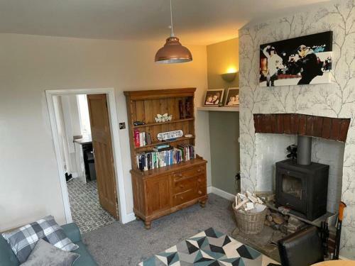 Cosy Cottage Edge Of Peak District -log Burner Uk