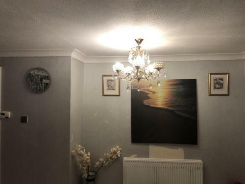 Nice 3-bed House In Farnham Royal Slough