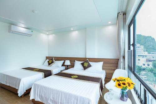 Dzung Lai Bay View Hotel