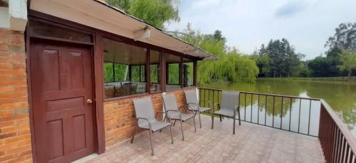 Hacienda Moncora Caba�a Lago P2