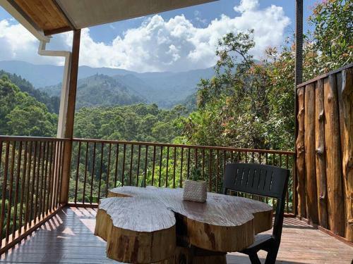 Caba�a Campestre Cerca A Ecoparque El Salado, Envigado.