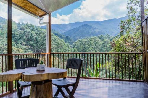 Caba�a Campestre Cerca A Ecoparque El Salado, Envigado.