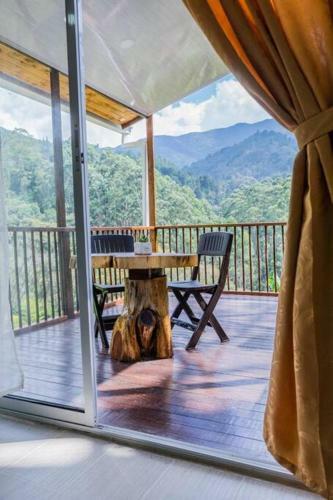 Caba�a Campestre Cerca A Ecoparque El Salado, Envigado.