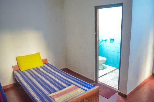 Hostal Prasanna Hotel & Rest
