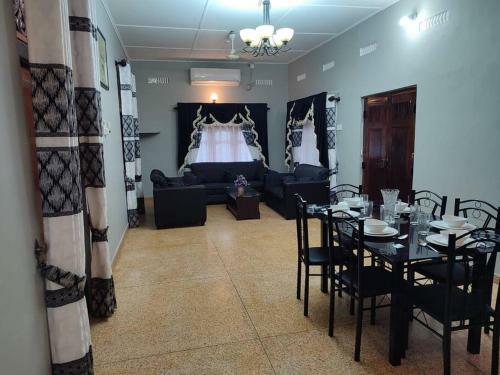 Singa Akham Guest Houses