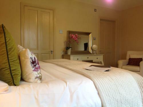 Hostal Great Ashley Farm B&B