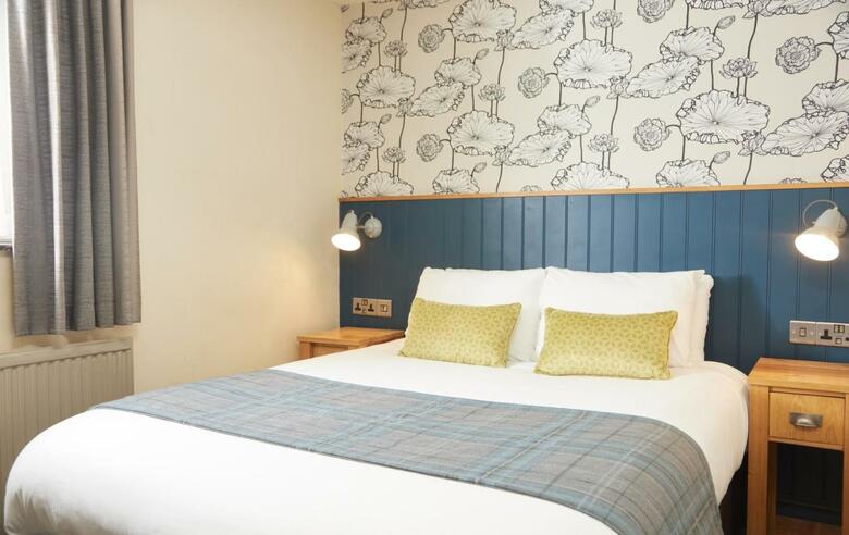 Red Lion Hotel