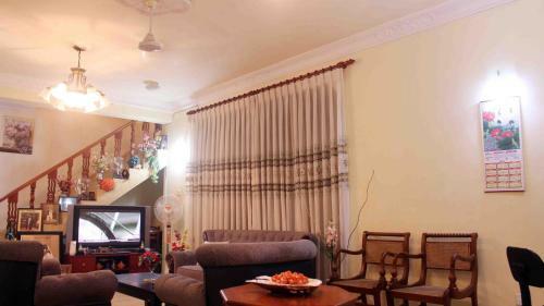 Anura Home Stay