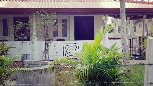 Anura Home Stay