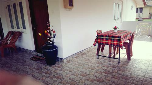 Anura Home Stay