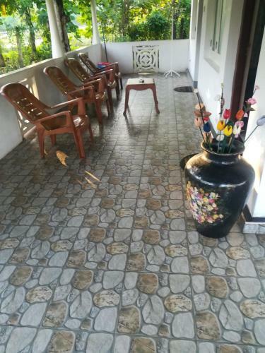 Anura Home Stay