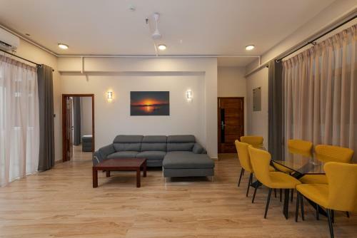 Pink Elephant Tourist Apartment Hotel