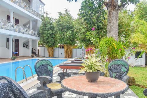 Hostal Villa De White Sambur