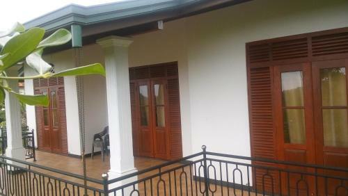 Hostal River Face Villa