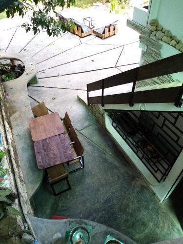 Thelakehostel