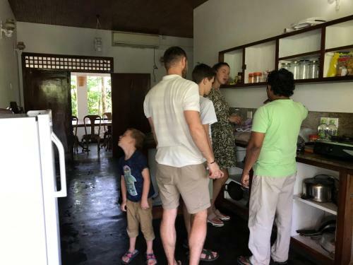 Hostal Poppy Garden Villa