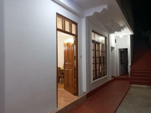 Hostal Royal Reach Resort & Holiday Bungalow