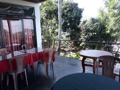 Hostal Drop Inn Holiday Bungalow