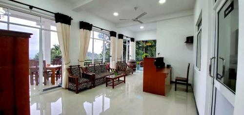 Albergue Hotel Kandy Jazz