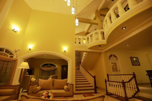 Lodge Mansion In Kandy Valley's
