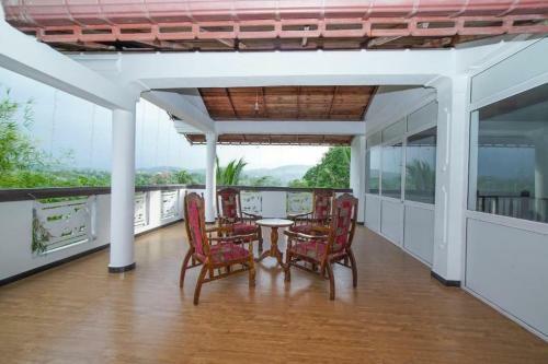 Hostal Grand View Tourist Guest