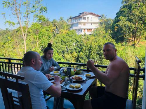 Hotel Green Heaven Resort