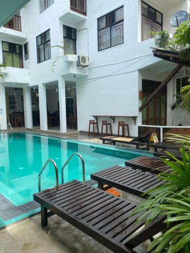 Hotel Randuma Villas