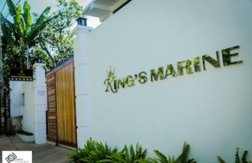 Hostal Kings Marine Sk Town