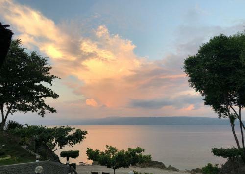 Wuthering Heights Bed & Breakfast By The Sea