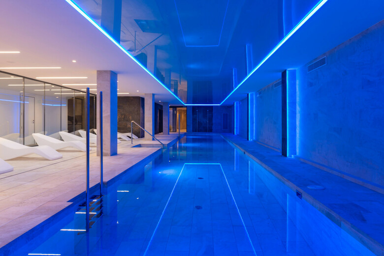 Hotel Azure