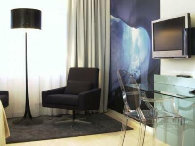 Hotel Quality Globe