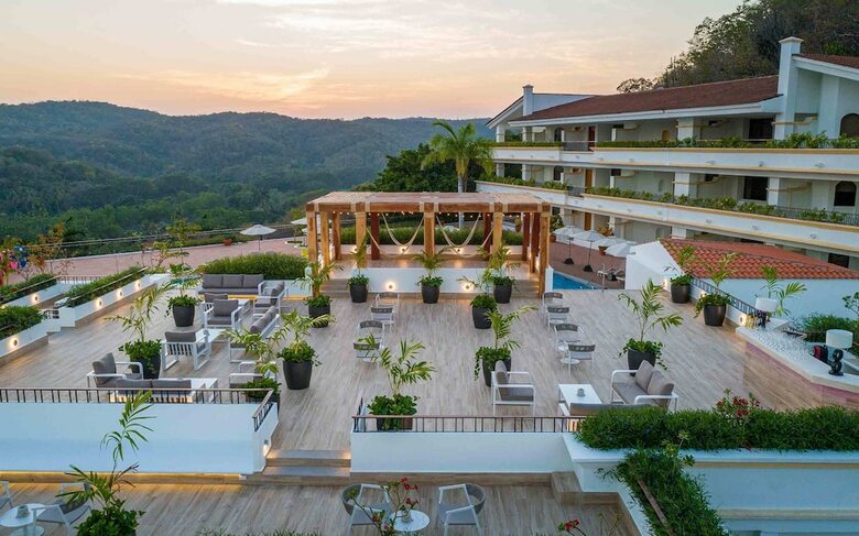 Hotel Crown Pacific Huatulco All Inclusive