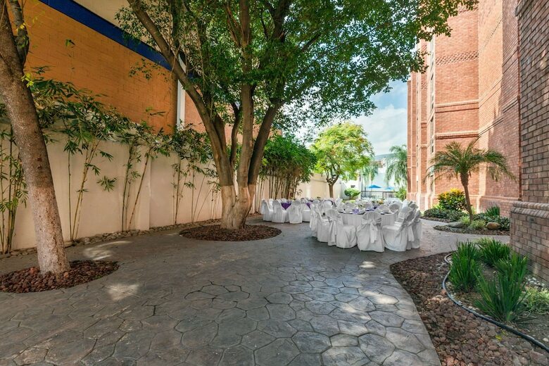 Hotel Wyndham Garden Monterrey Norte