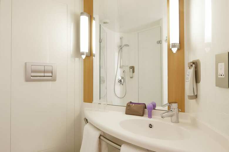 Hotel Ibis London Luton Airport