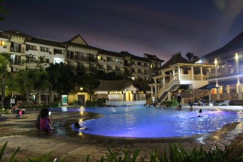 Aparthotel One Oasis By Alec, 3mins Walk Sm Mall,free Pool+wifi